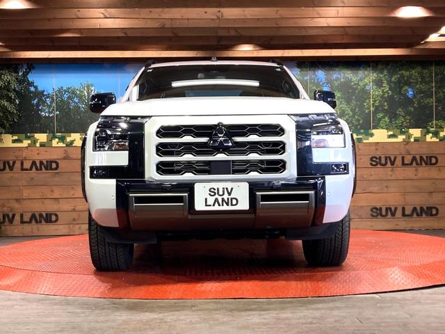 トライトン GSR 純正9インチナビ 全周囲カメラ レーダークルーズ 禁煙車 ETC レザーシート パワーシート シートヒーター コーナーセンサー スマートキー LEDヘッド ルーフレール ETC オートハイビーム(14枚目)