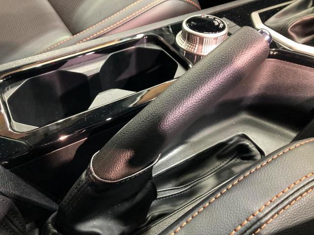 トライトン GSR 純正9インチナビ 全周囲カメラ レーダークルーズ 禁煙車 ETC レザーシート パワーシート シートヒーター コーナーセンサー スマートキー LEDヘッド ルーフレール ETC オートハイビーム(48枚目)