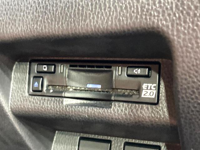 クラウンスポーツ Z サンルーフ 12.3インチ純正ディスプレイオーディオ 全周囲カメラ 衝突被害軽減システム レーダークルーズ 禁煙車 電動リアゲート レザーシート 前席シートベンチレーション ドラレコ コーナーセンサー(40枚目)