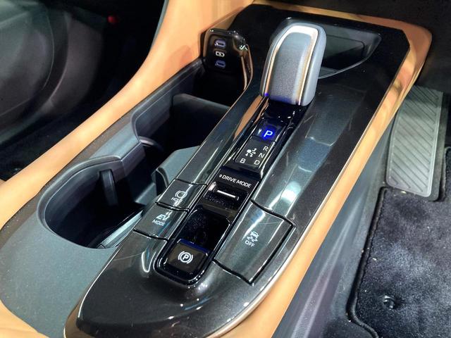 クラウンスポーツ Z サンルーフ 12.3インチ純正ディスプレイオーディオ 全周囲カメラ 衝突被害軽減システム レーダークルーズ 禁煙車 電動リアゲート レザーシート 前席シートベンチレーション ドラレコ コーナーセンサー(48枚目)