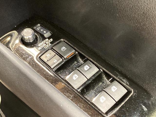 ヴェルファイア 2.5Z サンルーフ 後席モニター BIG-X9インチナビ バックカメラ 禁煙車 コーナーセンサー スマートキー HIDヘッド ビルトインETC オートライト デュアルエアコン 純正18インチアルミ(35枚目)