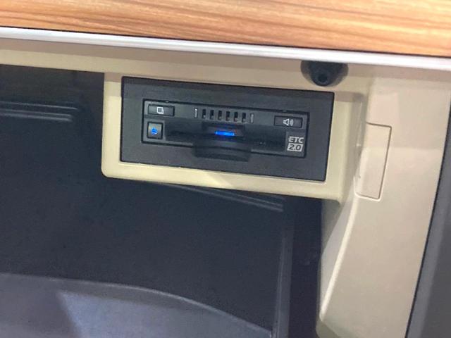 ランドクルーザープラド TX Lパッケージ マットブラックエディション サンルーフ 7人乗り 9型ディスプレイオーディオ パノラミックビューモニター レーダークルーズコントロール ETC Bluetooth再生 シートベンチレーション パワーシート LEDヘッドライト(7枚目)