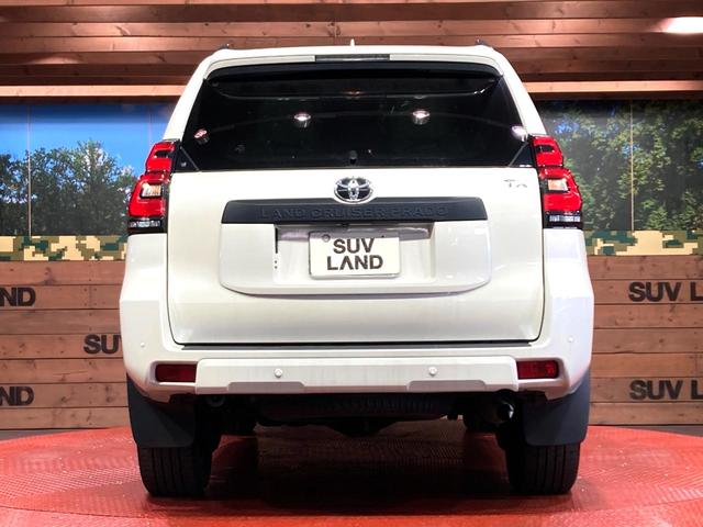 ランドクルーザープラド TX Lパッケージ マットブラックエディション サンルーフ 7人乗り 9型ディスプレイオーディオ パノラミックビューモニター レーダークルーズコントロール ETC Bluetooth再生 シートベンチレーション パワーシート LEDヘッドライト(16枚目)