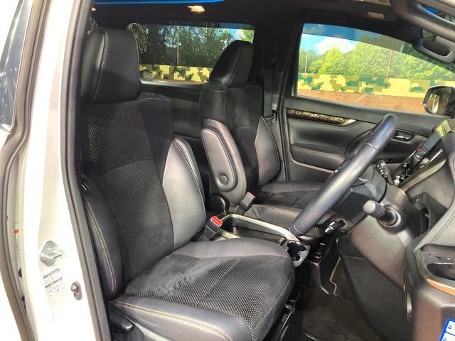 アルファード 2.5S タイプゴールドII サンルーフ 9インチディスプレイオーディオ 12.1型フリップダウンモニター バックカメラ レーダークルーズコントロール 純正革巻きステアリング 18インチアルミホイール フルセグTV ETC(8枚目)