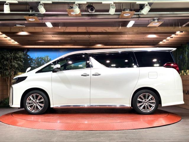 アルファード 2.5S タイプゴールドII サンルーフ 9インチディスプレイオーディオ 12.1型フリップダウンモニター バックカメラ レーダークルーズコントロール 純正革巻きステアリング 18インチアルミホイール フルセグTV ETC(60枚目)