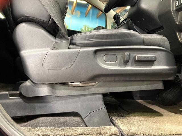 オデッセイ アブソルート・EX 純正ナビ 禁煙車 マルチビューカメラシステム 後席モニター クルーズコントロール リアオートエアコン スマートキー HIDヘッドライト ハーフレザーシート ビルドインETC(28枚目)