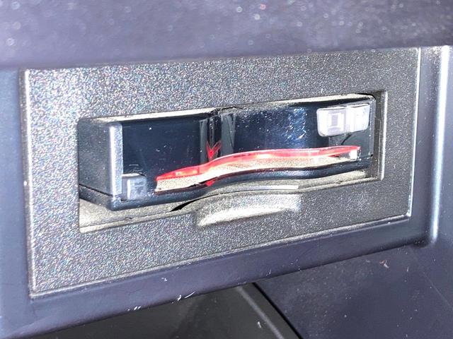 ランドクルーザープラド TX Lパッケージ サンルーフ 7インチSDナビ バックカメラ 100V電源 禁煙車 レザーシート 前席シートエアコン コーナーセンサー LEDヘッド クルコン オートライト デュアルエアコン 電動格納サードシート(6枚目)