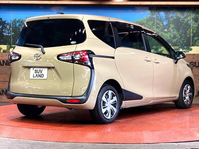 シエンタ G クエロ 両側電動ドア 純正SDナビ バックカメラ 衝突被害軽減システム 禁煙車 ハーフレザーシート コーナーセンサー スマートキー LEDヘッド オートライト オートエアコン 純正15インチアルミ(17枚目)