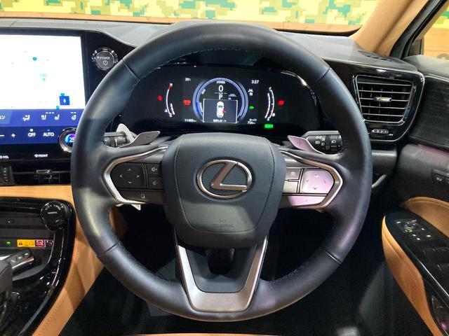 ＮＸ ＮＸ３５０ｈ　バージョンＬ　サンルーフ　純正ＳＤナビ　全周囲カメラ　衝突被害軽減システム　１００Ｖ電源　レーダークルーズ　禁煙車　電動リアゲート　レザーシート　全席シートヒーター　前席シートエアコン　ドライブレコーダー（11枚目）