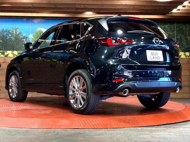 ＣＸ－５ ＸＤ　エクスクルーシブモード　１０型マツダコネクト　全周囲カメラ　ＢＯＳＥサウンド　シートヒーター＆エアコン　１００Ｖ電源　レーダークルーズ　電動リアゲート　本革シート　ドラレコ　コーナーセンサー　ＬＥＤヘッド　ＥＴＣ（27枚目）