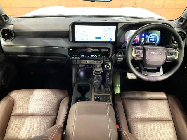 ランドクルーザー250 ZX 7人乗り サンルーフ 全周囲カメラ 衝突被害軽減システム レーダークルーズ 禁煙車 レザーシート 前席シートエアコン コーナーセンサー スマートキー LEDヘッド ルーフレール ETC2.0(2枚目)