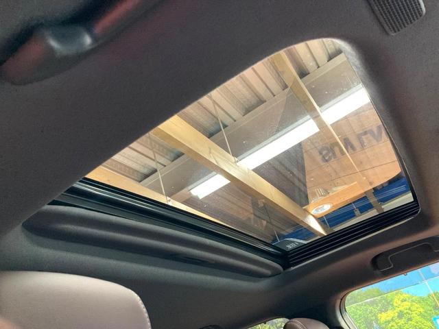 ランドクルーザー250 ZX 7人乗り サンルーフ 全周囲カメラ 衝突被害軽減システム レーダークルーズ 禁煙車 レザーシート 前席シートエアコン コーナーセンサー スマートキー LEDヘッド ルーフレール ETC2.0(3枚目)