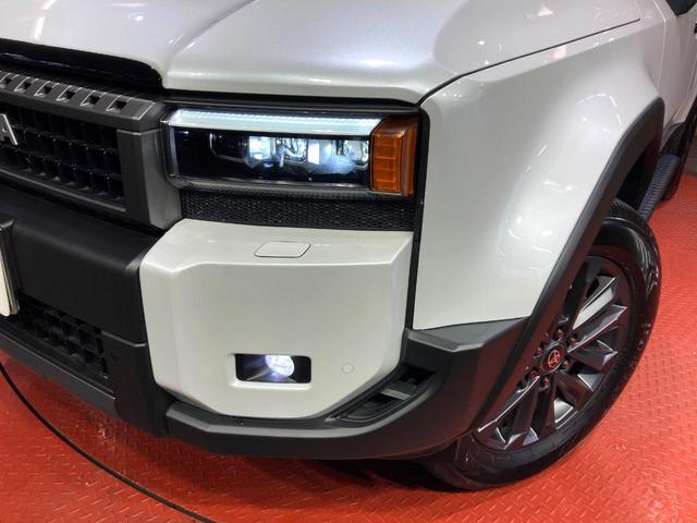 ランドクルーザー250 ZX 7人乗り サンルーフ 全周囲カメラ 衝突被害軽減システム レーダークルーズ 禁煙車 レザーシート 前席シートエアコン コーナーセンサー スマートキー LEDヘッド ルーフレール ETC2.0(11枚目)