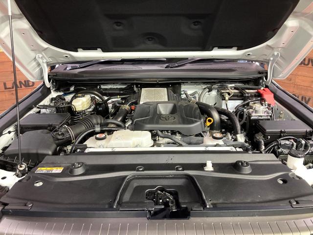 ランドクルーザー250 ZX 7人乗り サンルーフ 全周囲カメラ 衝突被害軽減システム レーダークルーズ 禁煙車 レザーシート 前席シートエアコン コーナーセンサー スマートキー LEDヘッド ルーフレール ETC2.0(17枚目)