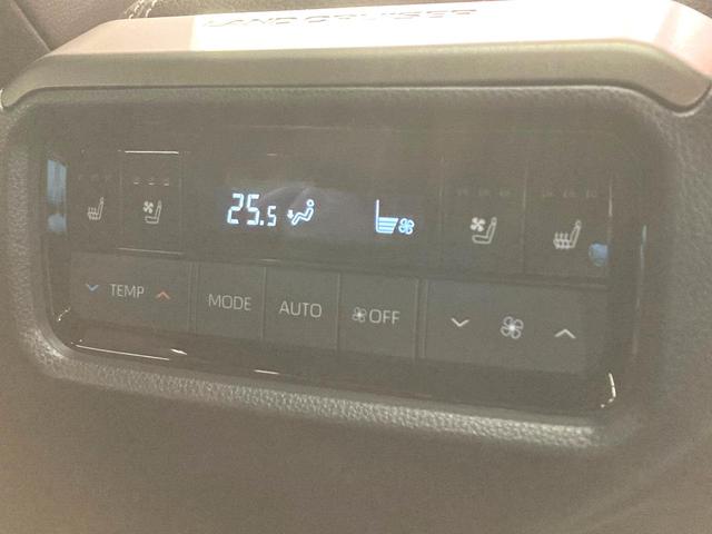 ランドクルーザー250 ZX 7人乗り サンルーフ 全周囲カメラ 衝突被害軽減システム レーダークルーズ 禁煙車 レザーシート 前席シートエアコン コーナーセンサー スマートキー LEDヘッド ルーフレール ETC2.0(26枚目)