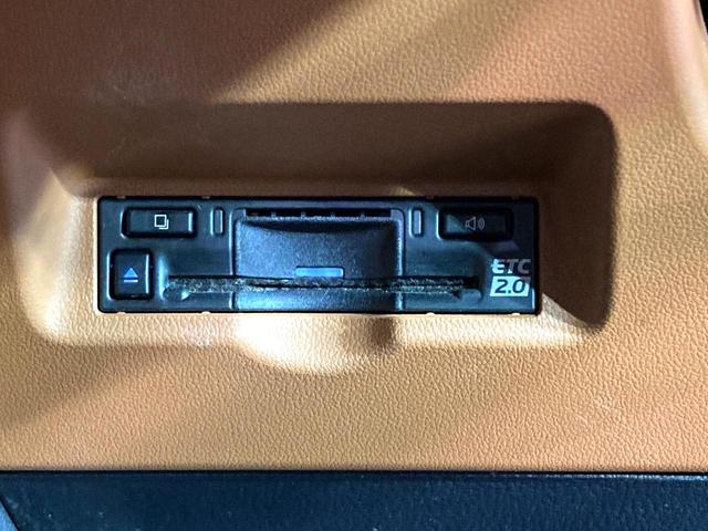 ヴェルファイアハイブリッド Z プレミア サンルーフ フリップダウンモニター 両側電動スライドドア 14型ディスプレイオーディオ 全周囲カメラ 本革シート レーダークルーズコントロール ETC Bluetooth再生 AC100V電源(50枚目)