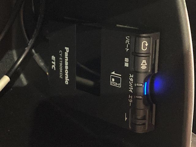 FJクルーザー ベースグレード SDナビ バックカメラ 禁煙車 ドラレコ コーナーセンサー ETC 純正17インチアルミ Bluetooth CD DVD再生 地デジ トランスファー キーレス 2トーンカラー オートライト(5枚目)