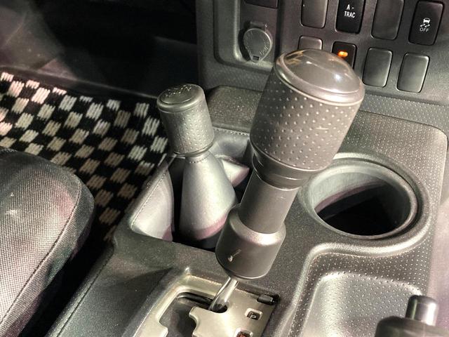 FJクルーザー ベースグレード SDナビ バックカメラ 禁煙車 ドラレコ コーナーセンサー ETC 純正17インチアルミ Bluetooth CD DVD再生 地デジ トランスファー キーレス 2トーンカラー オートライト(6枚目)