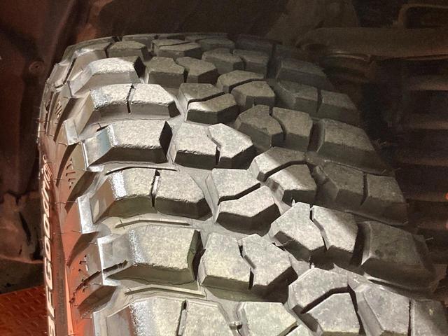 FJクルーザー ベースグレード SDナビ バックカメラ 禁煙車 ドラレコ コーナーセンサー ETC 純正17インチアルミ Bluetooth CD DVD再生 地デジ トランスファー キーレス 2トーンカラー オートライト(23枚目)