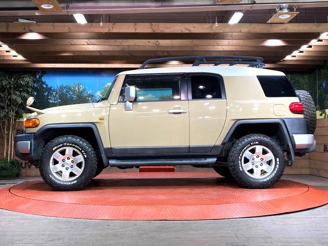 FJクルーザー ベースグレード SDナビ バックカメラ 禁煙車 ドラレコ コーナーセンサー ETC 純正17インチアルミ Bluetooth CD DVD再生 地デジ トランスファー キーレス 2トーンカラー オートライト(27枚目)