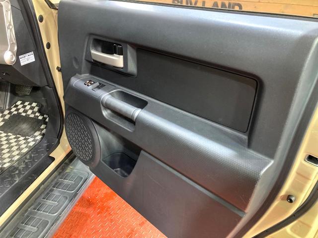 FJクルーザー ベースグレード SDナビ バックカメラ 禁煙車 ドラレコ コーナーセンサー ETC 純正17インチアルミ Bluetooth CD DVD再生 地デジ トランスファー キーレス 2トーンカラー オートライト(34枚目)