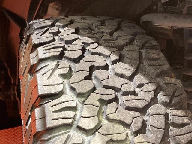 FJクルーザー ファイナルエディション SDナビ デジタルインナーミラー 禁煙車 ドラレコ コーナーセンサー LEDヘッド ETC クルーズコントロール 17インチアルミホイール Bluetooth CD DVD再生 フルセグ(23枚目)