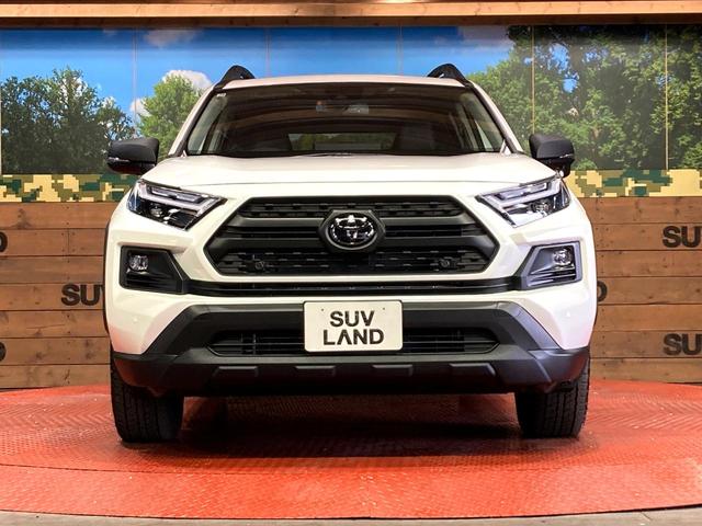 RAV4 ハイブリッドアドベンチャー オフロードパッケージII 登録済未使用車 純正10型ディスプレイオーディオ バックカメラ 衝突被害軽減システム レーダークルーズ レザー調シート 前席シートエアコン パワーシート コーナーセンサー LEDヘッド ルーフレール(14枚目)