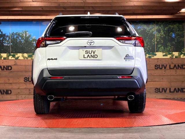RAV4 ハイブリッドアドベンチャー オフロードパッケージII 登録済未使用車 純正10型ディスプレイオーディオ バックカメラ 衝突被害軽減システム レーダークルーズ レザー調シート 前席シートエアコン パワーシート コーナーセンサー LEDヘッド ルーフレール(15枚目)