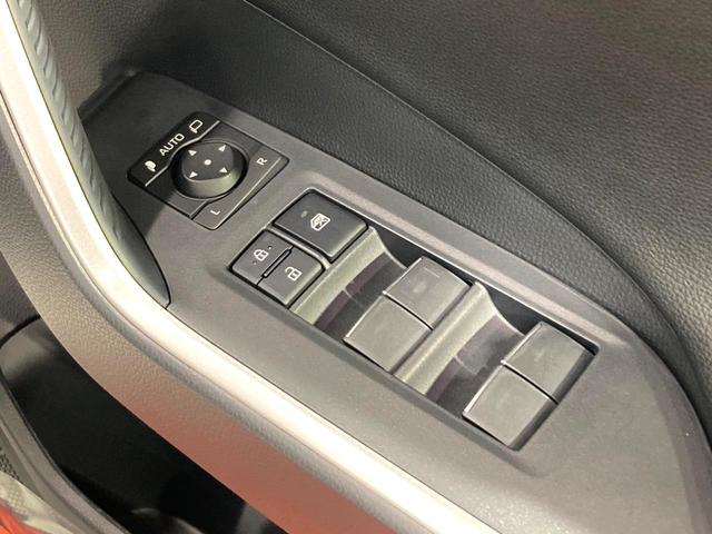 RAV4 ハイブリッドアドベンチャー オフロードパッケージII 登録済未使用車 純正10型ディスプレイオーディオ バックカメラ 衝突被害軽減システム レーダークルーズ レザー調シート 前席シートエアコン パワーシート コーナーセンサー LEDヘッド ルーフレール(36枚目)