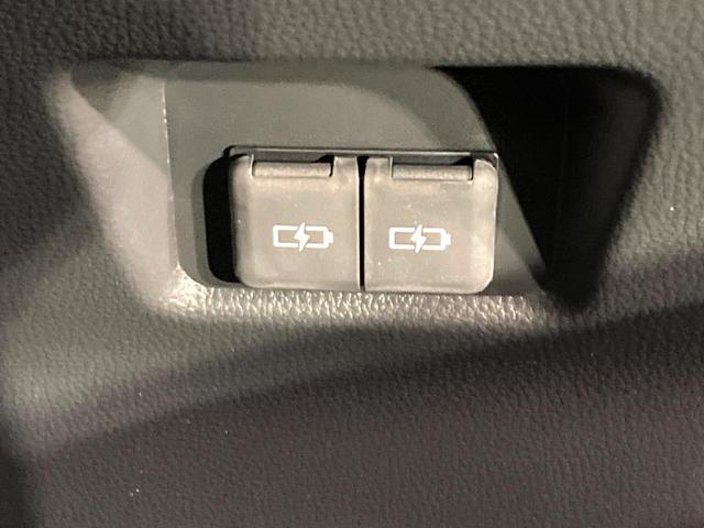 RAV4 ハイブリッドアドベンチャー オフロードパッケージII 登録済未使用車 純正10型ディスプレイオーディオ バックカメラ 衝突被害軽減システム レーダークルーズ レザー調シート 前席シートエアコン パワーシート コーナーセンサー LEDヘッド ルーフレール(38枚目)