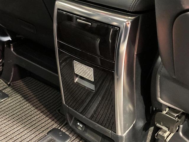 アルファード ２．５Ｓ　Ｃパッケージ　サンルーフ　両側電動ドア　純正ディスプレイオーディオ　バックカメラ　衝突被害軽減システム　１００Ｖ電源　レーダークルーズ　禁煙車　電動リアゲート　レザー調シート　前席シートエアコン　前後席パワーシート（37枚目）