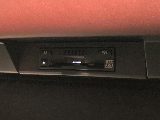 【ＥＴＣ】高速道路の料金所をストレスなく通過！話題のスポットやサービスエリアに多い「スマートＩＣ」利用時は必須のアイテムです。当店でセットアップを実施、ご納車当日からすぐにご利用いただけます！