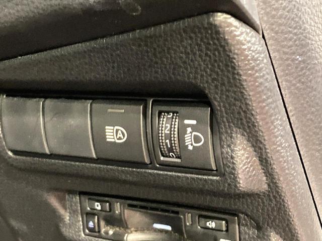 カローラクロス ハイブリッド Z ガラスルーフ 純正10型ディスプレイオーディオ 全周囲カメラ 衝突被害軽減システム レーダークルーズ 禁煙車 電動リアゲート ハーフレザーシート パワーシート ドラレコ LEDヘッド ルーフレール(39枚目)