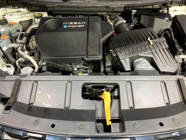 エクストレイル Ｇ　ｅ－４ＯＲＣＥ　４ＷＤ　ＳＤナビ　全周囲カメラ　衝突被害軽減システム　レーダークルーズ　禁煙車　電動リアゲート　レザーシート　ドラレコ　コーナーセンサー　ＬＥＤヘッド　ビルトインＥＴＣ　オートハイビーム（18枚目）