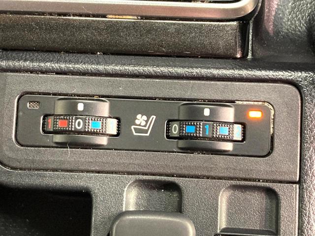 ランドクルーザープラド ＴＸ　Ｌパッケージ・ブラックエディション　ＳＤナビ　バックカメラ　衝突被害軽減システム　レーダークルーズ　禁煙車　レザーシート　前席シートエアコン　ドラレコ　コーナーセンサー　スマートキー　ＬＥＤヘッド　ルーフレール（5枚目）