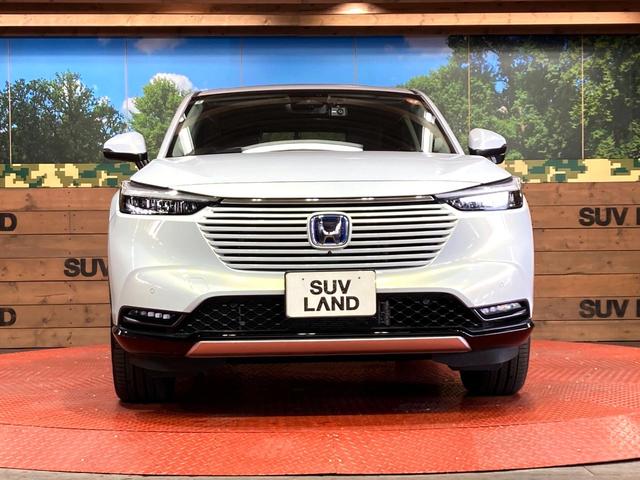 ヴェゼル ｅ：ＨＥＶ　Ｚ　９インチホンダコネクトディスプレイ　マルチビューカメラシステム　禁煙車　ホンダセンシング　レーダークルーズ　シートヒーター　パワーバックドア　ワイヤレス充電　電子パーキング　ＥＴＣ　ＬＥＤヘッドライト（14枚目）