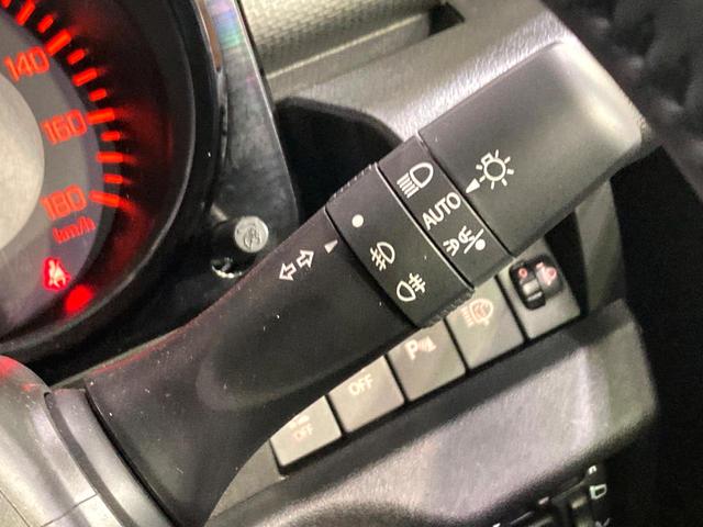 ジムニーノマド FC 登録済未使用車 衝突被害軽減システム レーダークルーズ スマートキー LEDヘッド 純正15インチアルミ オートハイビーム 車線逸脱警報 オートライト オートエアコン(7枚目)