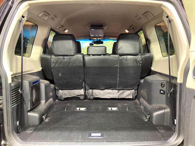 パジェロ ロング エクシード ディーゼル 7人乗り 後席モニター バックカメラ 禁煙車 ドラレコ HIDヘッド ETC クルコン 純正17インチアルミ オートライト オートエアコン Bluetooth CD(11枚目)