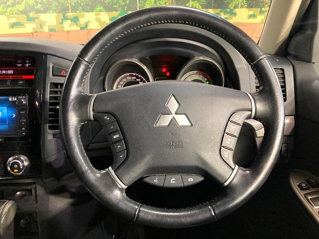 パジェロ ロング エクシード ディーゼル 7人乗り 後席モニター バックカメラ 禁煙車 ドラレコ HIDヘッド ETC クルコン 純正17インチアルミ オートライト オートエアコン Bluetooth CD(12枚目)