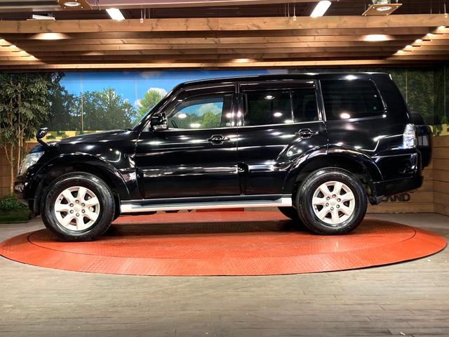 パジェロ ロング エクシード ディーゼル 7人乗り 後席モニター バックカメラ 禁煙車 ドラレコ HIDヘッド ETC クルコン 純正17インチアルミ オートライト オートエアコン Bluetooth CD(30枚目)