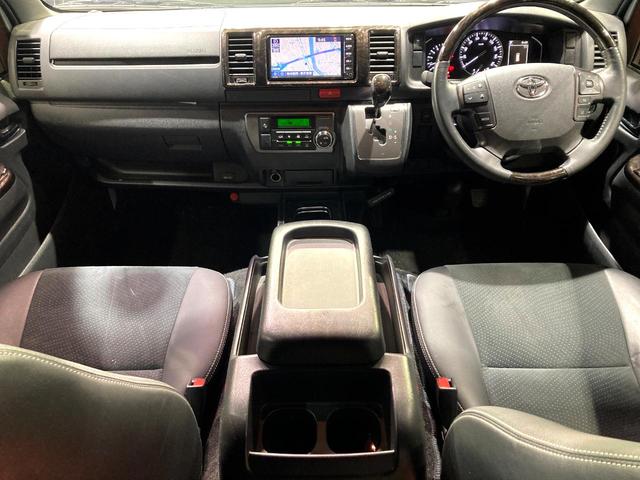 ハイエースバン スーパーGL ダークプライムII 純正ナビ バックカメラ ドラレコ スマートキー ウッドコンビステアリング LEDヘッドライト ETC 車線逸脱警報 オートライト オートエアコン 電動格納ミラー Bluetooth(2枚目)