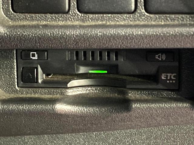 ハイエースバン スーパーGL ダークプライムII 純正ナビ バックカメラ ドラレコ スマートキー ウッドコンビステアリング LEDヘッドライト ETC 車線逸脱警報 オートライト オートエアコン 電動格納ミラー Bluetooth(6枚目)