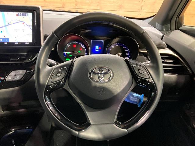 Ｃ－ＨＲ Ｇ　モード　ネロ　純正９型ＳＤナビ　バックカメラ　衝突軽減装置　レーダークルーズコントロール　シートヒーター　オートエアコン　ドラレコ　スマートキー　ＬＥＤヘッドライト　車線逸脱警報　先行車発進告知機能（11枚目）