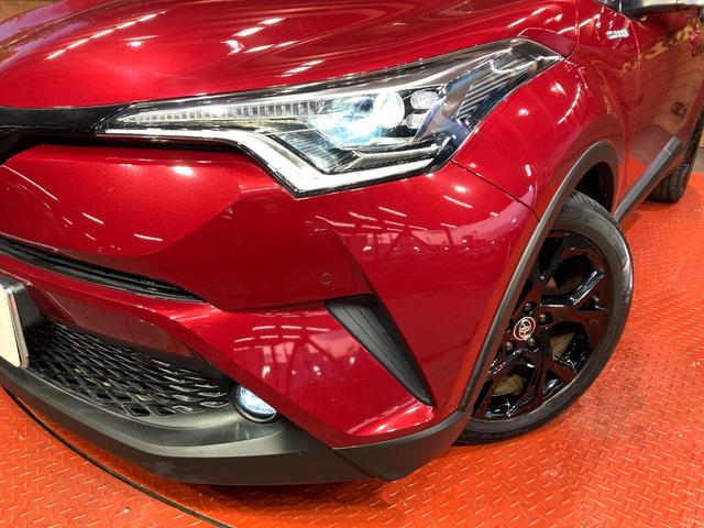 Ｃ－ＨＲ Ｇ　モード　ネロ　純正９型ＳＤナビ　バックカメラ　衝突軽減装置　レーダークルーズコントロール　シートヒーター　オートエアコン　ドラレコ　スマートキー　ＬＥＤヘッドライト　車線逸脱警報　先行車発進告知機能（12枚目）