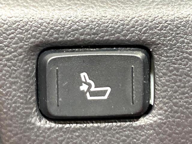 Ｃ－ＨＲ Ｇ　モード　ネロ　純正９型ＳＤナビ　バックカメラ　衝突軽減装置　レーダークルーズコントロール　シートヒーター　オートエアコン　ドラレコ　スマートキー　ＬＥＤヘッドライト　車線逸脱警報　先行車発進告知機能（21枚目）