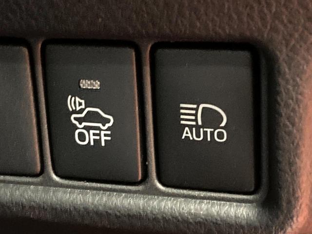 Ｃ－ＨＲ Ｇ　モード　ネロ　純正９型ＳＤナビ　バックカメラ　衝突軽減装置　レーダークルーズコントロール　シートヒーター　オートエアコン　ドラレコ　スマートキー　ＬＥＤヘッドライト　車線逸脱警報　先行車発進告知機能（23枚目）