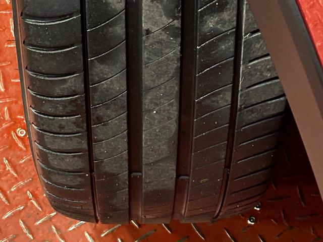 Ｃ－ＨＲ Ｇ　モード　ネロ　純正９型ＳＤナビ　バックカメラ　衝突軽減装置　レーダークルーズコントロール　シートヒーター　オートエアコン　ドラレコ　スマートキー　ＬＥＤヘッドライト　車線逸脱警報　先行車発進告知機能（33枚目）