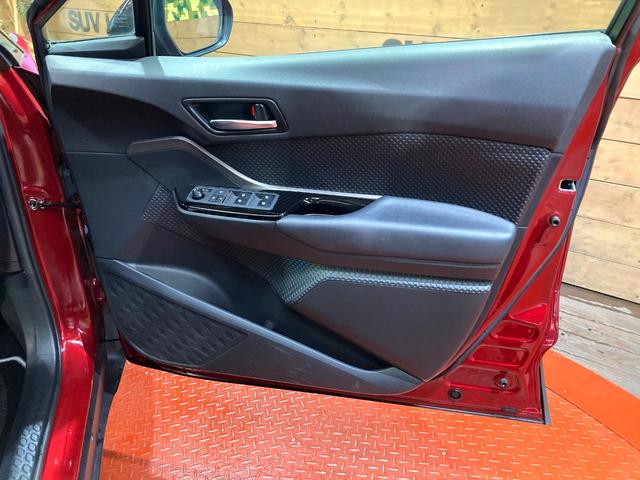 Ｃ－ＨＲ Ｇ　モード　ネロ　純正９型ＳＤナビ　バックカメラ　衝突軽減装置　レーダークルーズコントロール　シートヒーター　オートエアコン　ドラレコ　スマートキー　ＬＥＤヘッドライト　車線逸脱警報　先行車発進告知機能（36枚目）