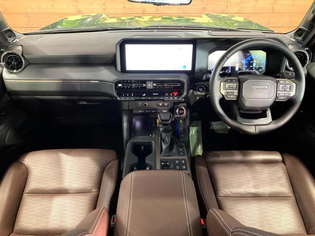 ランドクルーザー250 ZX 7人乗り サンルーフ 純正12.3インチディスプレイオーディオ 全周囲カメラ JBLサウンド 100V電源 衝突被害軽減システム レーダークルーズ 禁煙車 電動リアゲート 全席シートヒーター(2枚目)