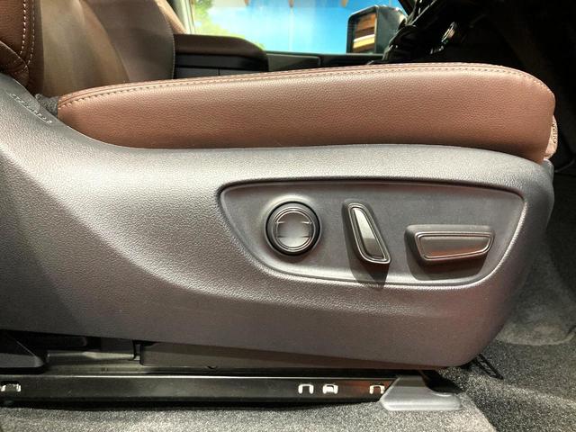 ランドクルーザー250 ZX 7人乗り サンルーフ 純正12.3インチディスプレイオーディオ 全周囲カメラ JBLサウンド 100V電源 衝突被害軽減システム レーダークルーズ 禁煙車 電動リアゲート 全席シートヒーター(31枚目)